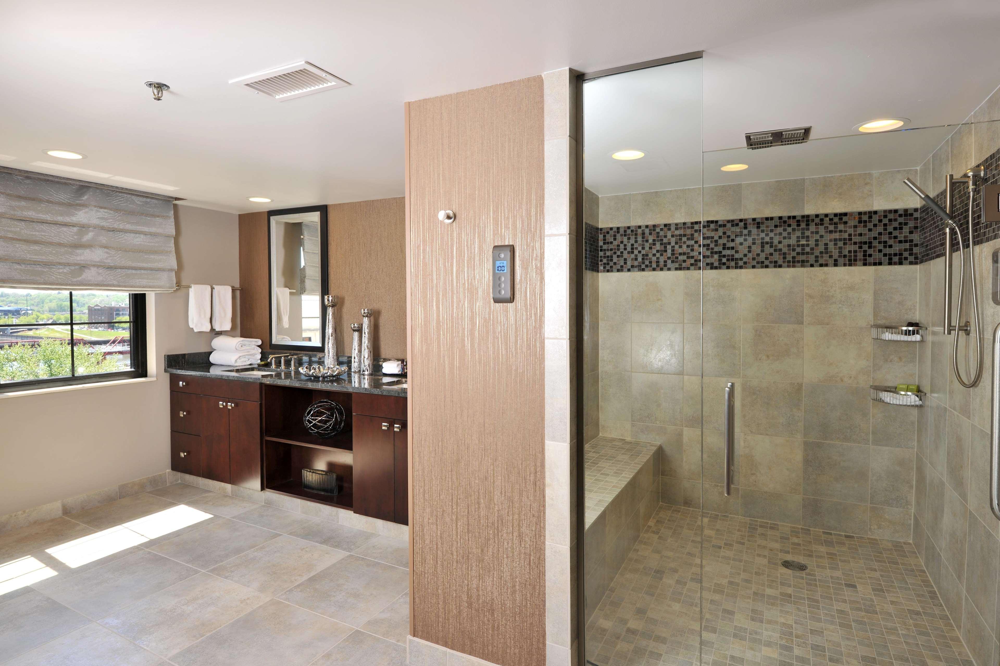 Embassy Suites Des Moines Downtown Quarto foto